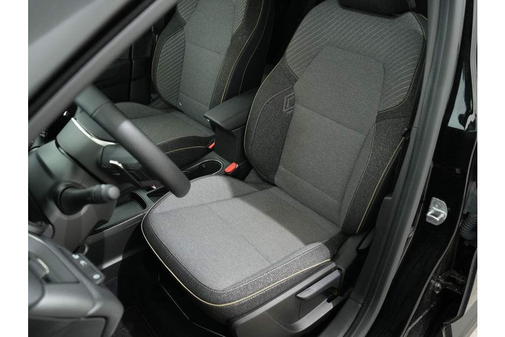 Renault Captur 1.3 MILD HYBRID 140PK TECHNO EDC MY25 56016986-3.jpg | Hvauto.nl