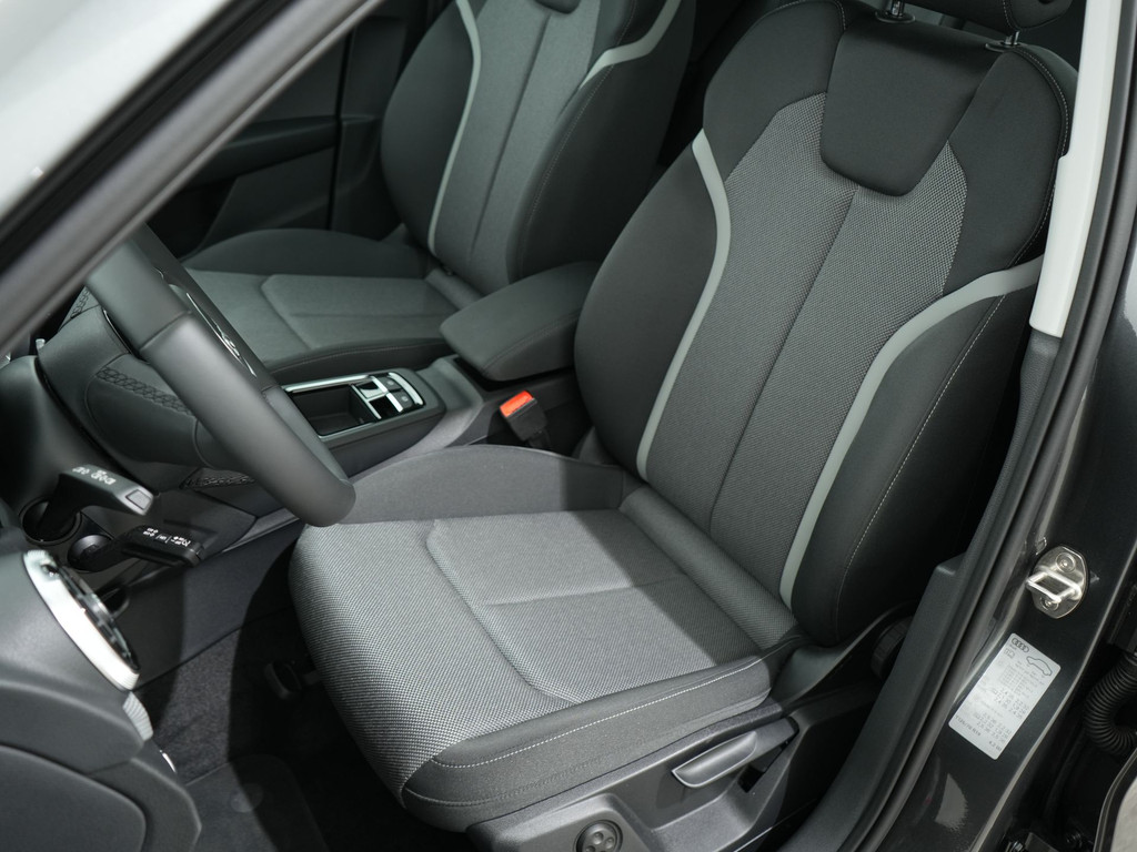 Audi Q2 35 TFSI 150PK S LINE S-TRONIC 56194057-3.jpg | Hvauto.nl