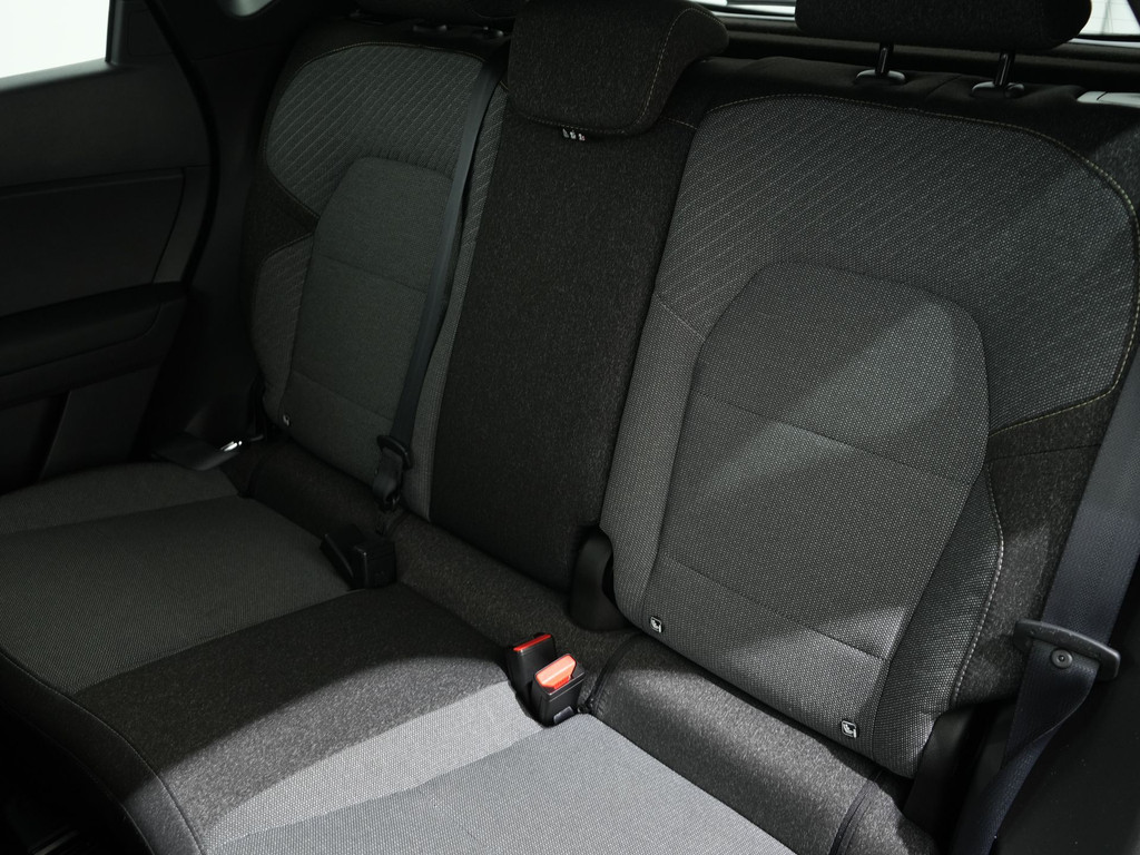 Renault Captur 1.8 FULL HYBRID 160PK TECHNO 56255656-4.jpg | Hvauto.nl