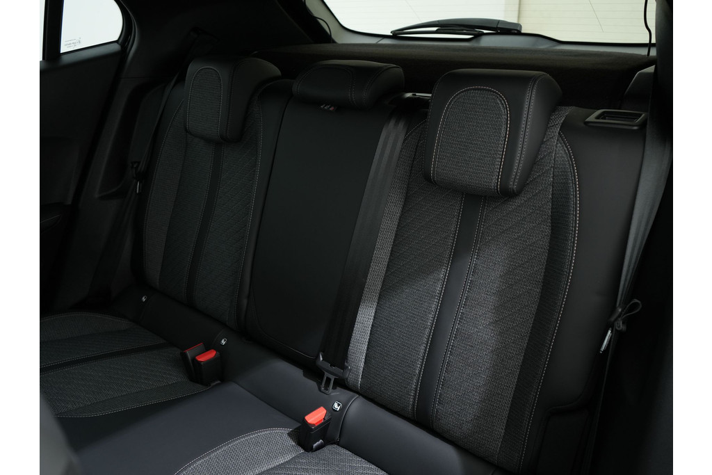 Peugeot 2008 1.2 HYBRID 145PK ALLURE E-DCS6 56295479-4.jpg | Hvauto.nl