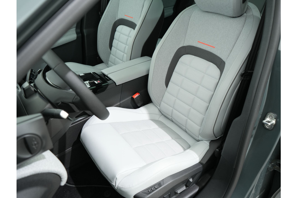 Citroën C5 Aircross 1.6 PLUG-IN HYBRID 195PK 56300947-3.jpg | Hvauto.nl