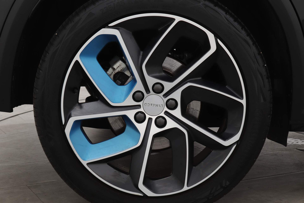 Lynk & Co 01 1.5 PLUG-IN HYBRID 261PK AUT7 56390307-3.jpg | Hvauto.nl