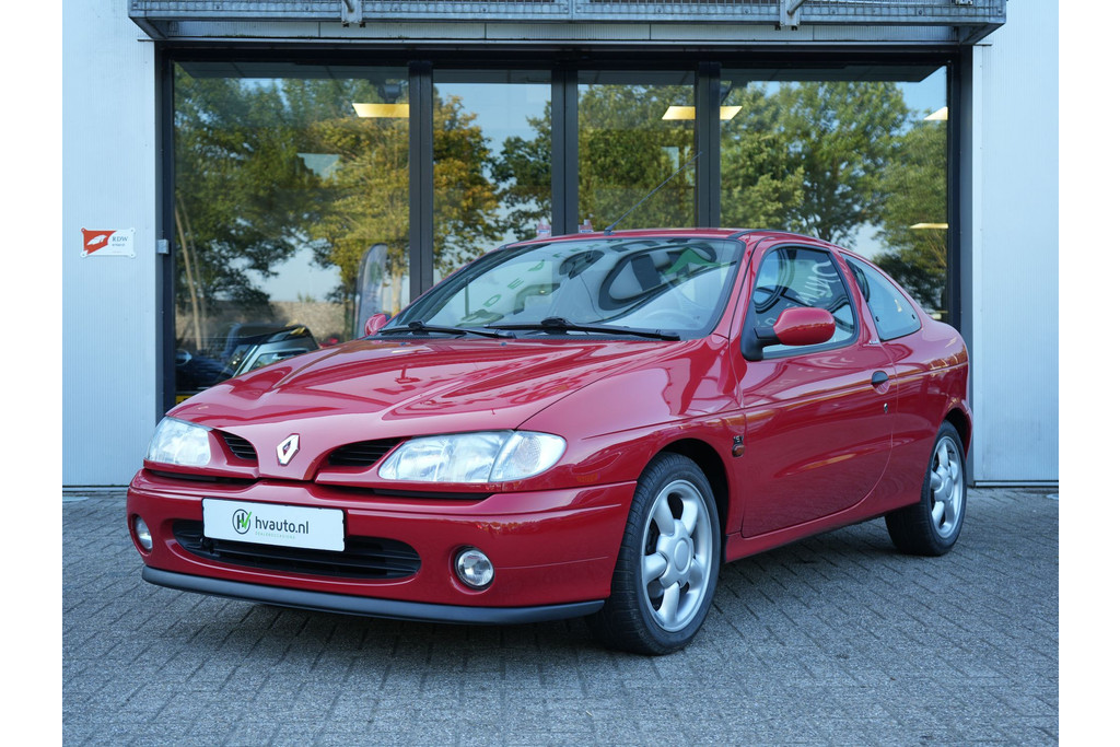 Renault Mégane COUPÉ 2.0-16V 147PK F7R 56428539-0.jpg | Hvauto.nl