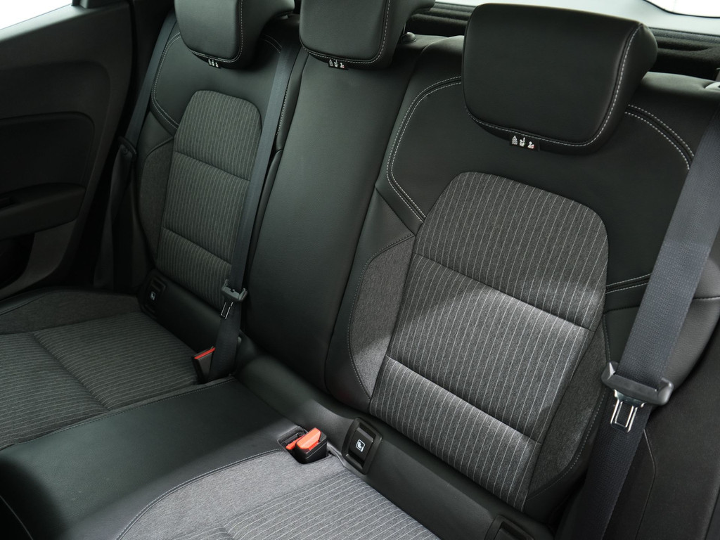 Renault Clio 1.0 TCE 100PK INTENS 56483235-4.jpg | Hvauto.nl