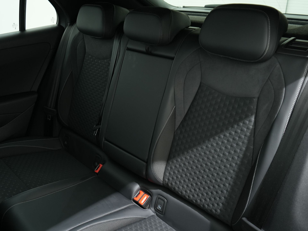 Volkswagen T-Roc 1.5 ETSI 150PK R-LINE DSG7 56535319-4.jpg | Hvauto.nl
