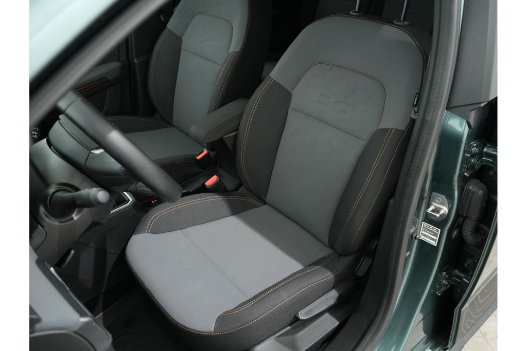 Dacia Jogger 1.0 TCe 110PK EXTREME 7-PERS 56684435-3.jpg | Hvauto.nl