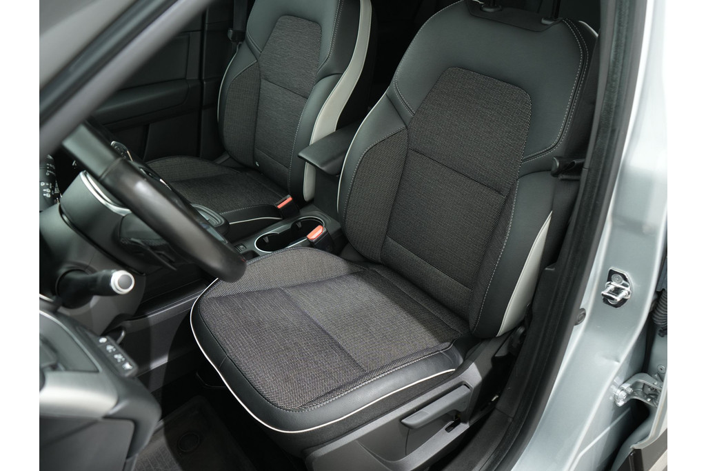 Renault Captur 1.3 TCE 130PK INTENS EDC 56765237-3.jpg | Hvauto.nl