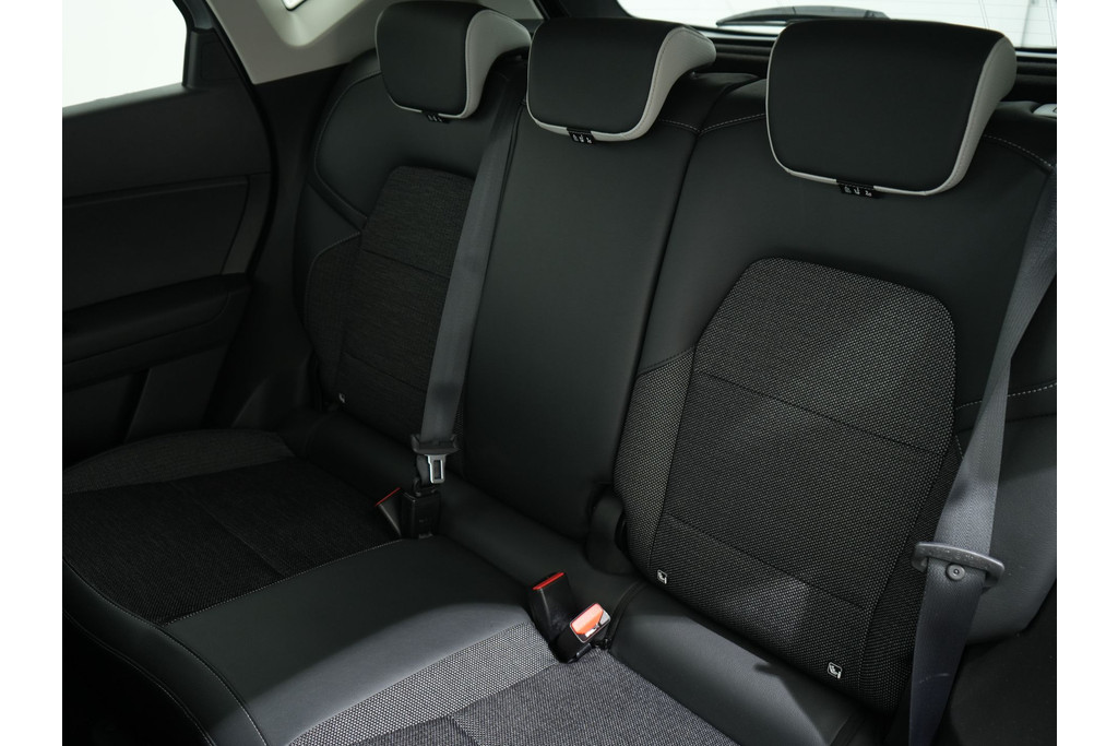 Renault Captur 1.3 TCE 130PK INTENS EDC 56765237-4.jpg | Hvauto.nl