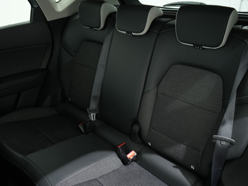 Renault Captur 1.3 TCE 130PK INTENS EDC 56765237-4.jpg | Hvauto.nl