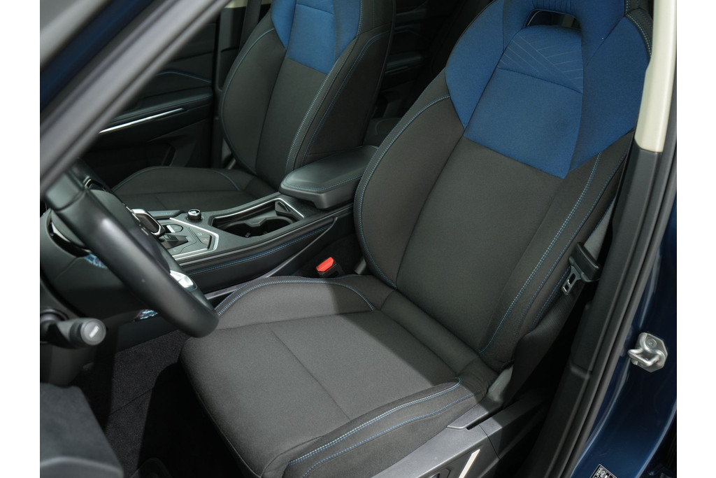 Lynk & Co 01 1.5 PLUG-IN HYBRID 261PK AUT7 SOH 94,28% 56829525-3.jpg | Hvauto.nl