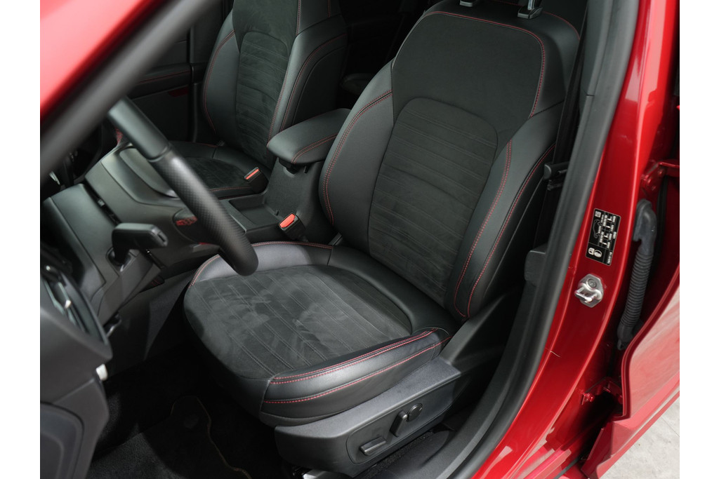 Ford Kuga 2.5 PHEV 225PK ST-LINE X CVT 57175426-3.jpg | Hvauto.nl