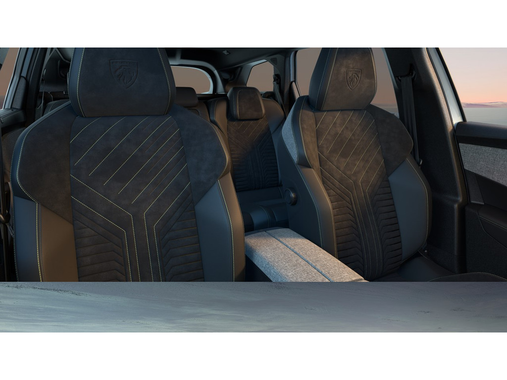 Peugeot 5008 1.6 PLUG-IN HYBRID 225 GT EAT8 57200895-3.jpg | Hvauto.nl