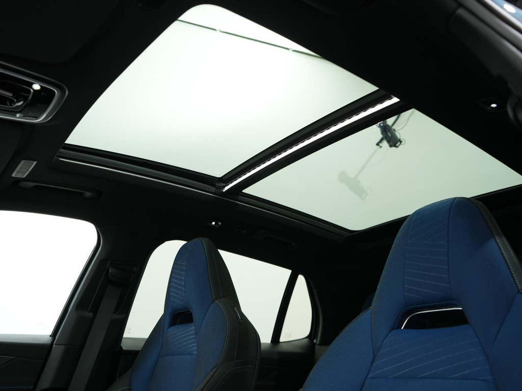 Lynk & Co 01 1.5 PLUG-IN HYBRID 261PK AUT7 57360070-4.jpg | Hvauto.nl