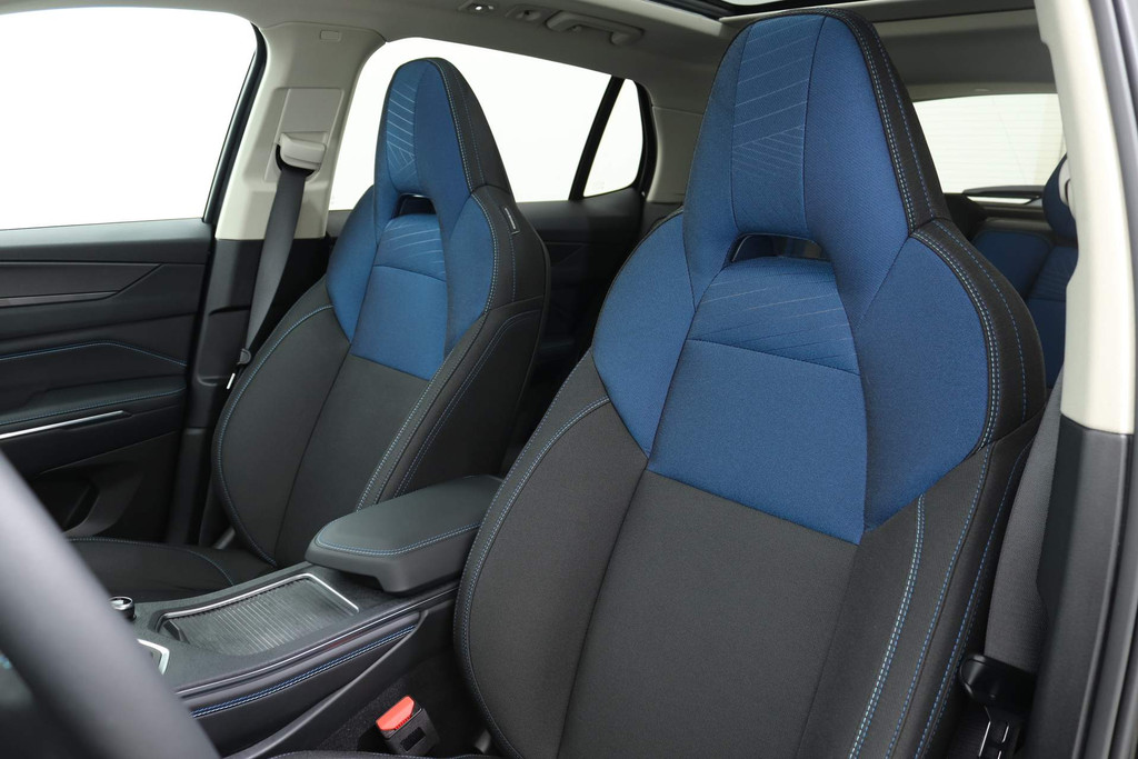Lynk & Co 01 1.5 PLUG-IN HYBRID (PHEV) 261PK AUT7 57360198-3.jpg | Hvauto.nl