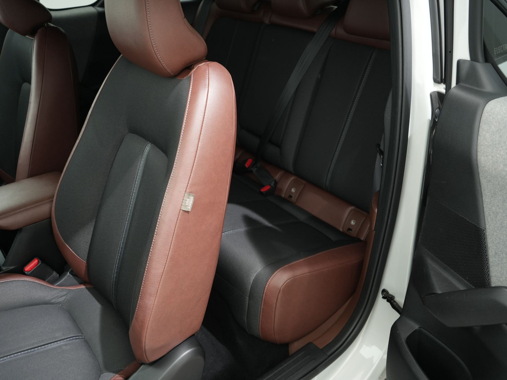 Mazda MX-30 E-SKYACTIV 145PK COMFORT 36 KWH SOH: 92,96% 57587669-4.jpg | Hvauto.nl