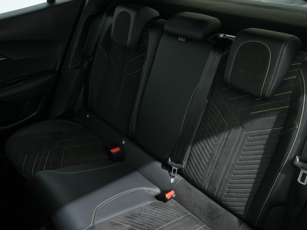 Peugeot 2008 1.2 TURBO 130PK GT EAT8 57781980-4.jpg | Hvauto.nl