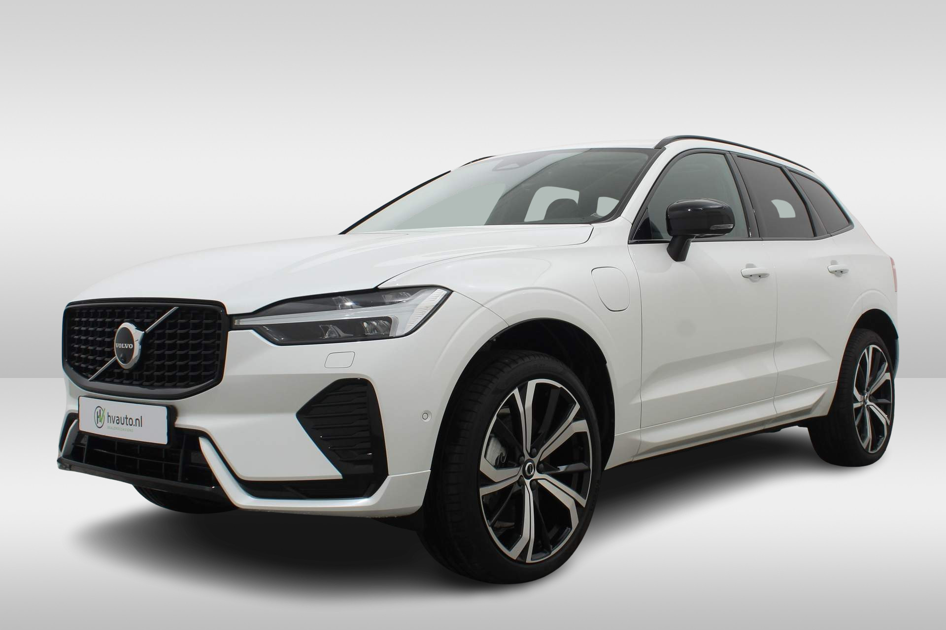 Volvo XC60 2.0 RECHARGE T8 455PK AWD ULTRA DARK AUT8 46163945-0.jpg | Hvauto.nl